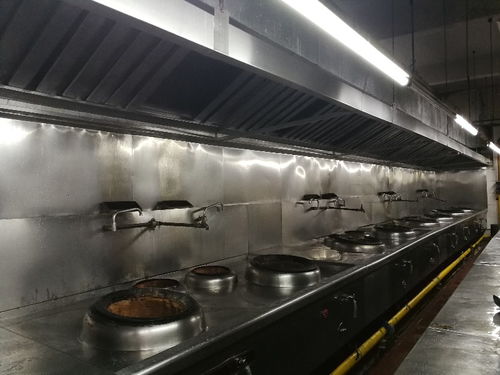 廣州專(zhuān)業(yè)廚房清洗服務(wù) 油煙機(jī)、管道與凈化器一體化保潔方案